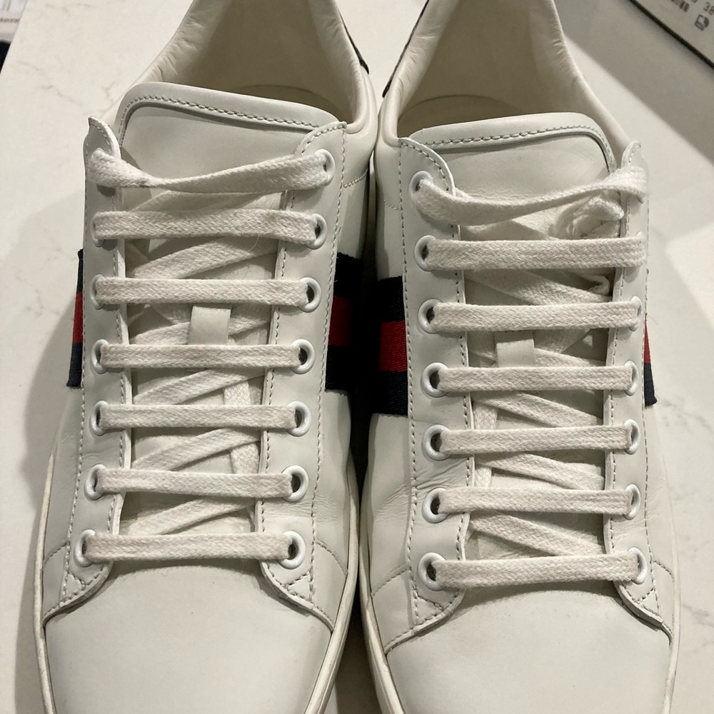 Gucci White Leather Sneakers with Navy and Red Web Stripe - Picture 3 of 11